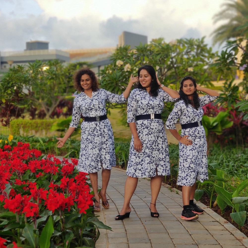 Printed Cotton Collar Dress with belt (XS)