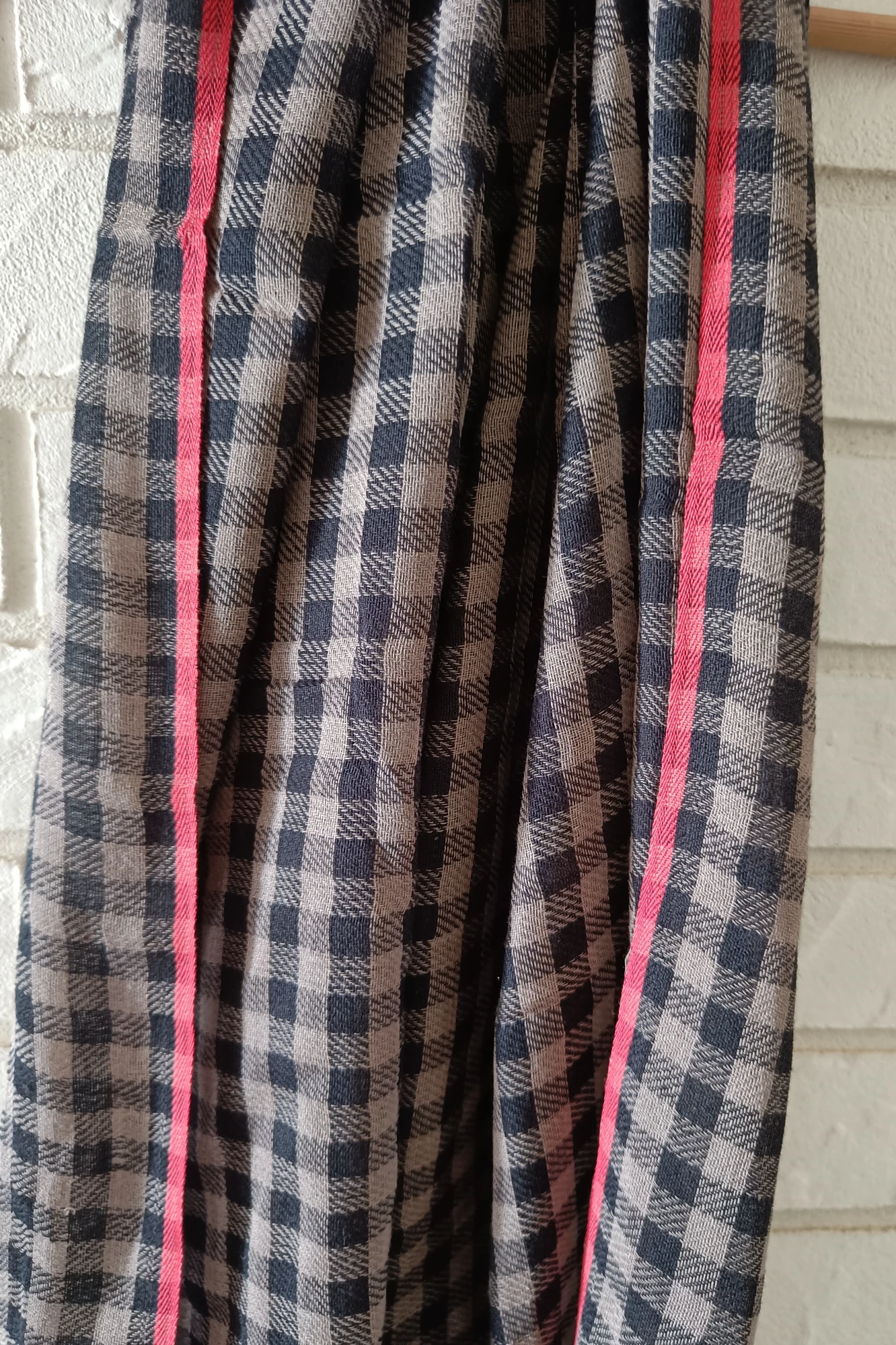 Iron & Poppy Stole