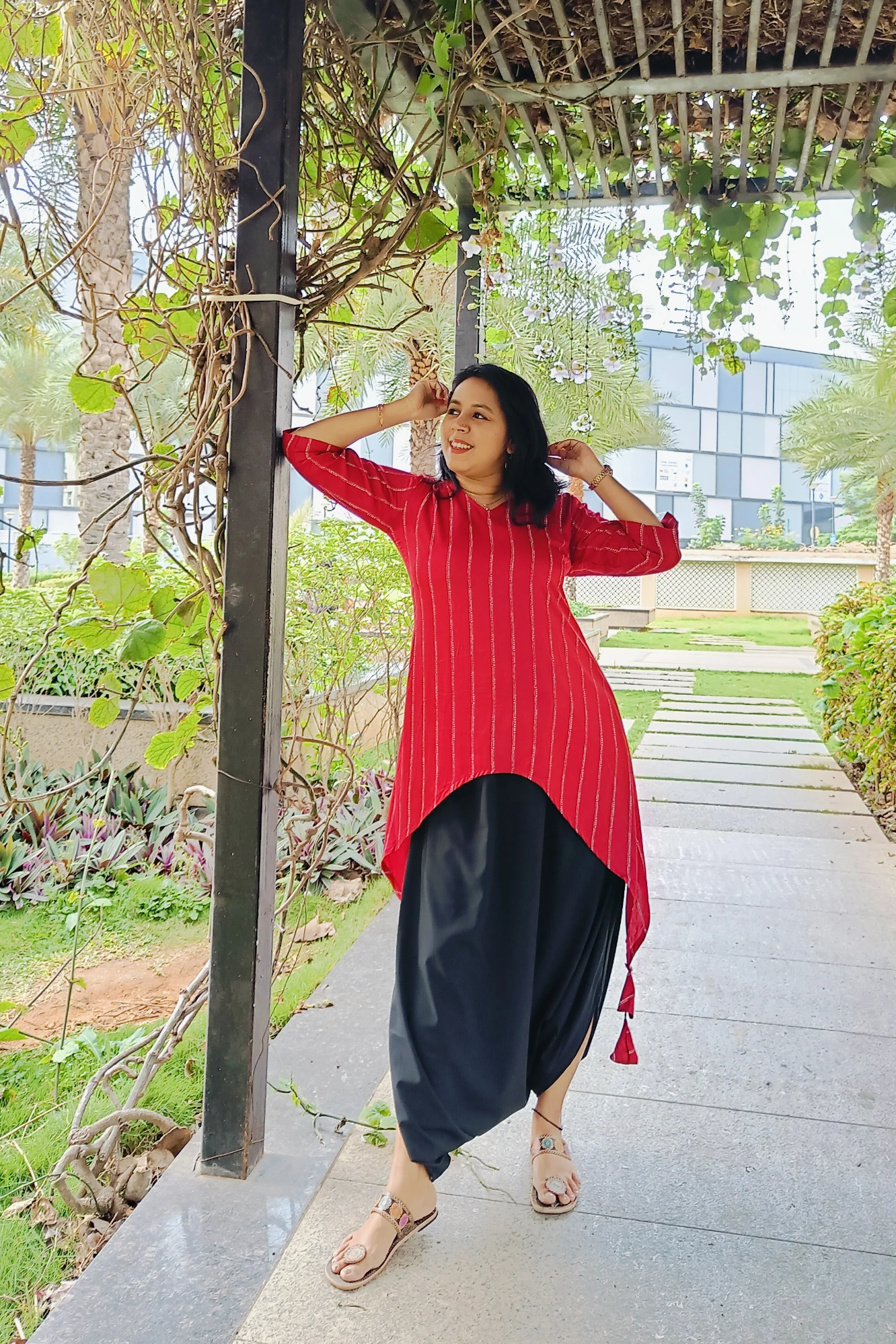 Draped skirt & Asymmetric Top (2XL)