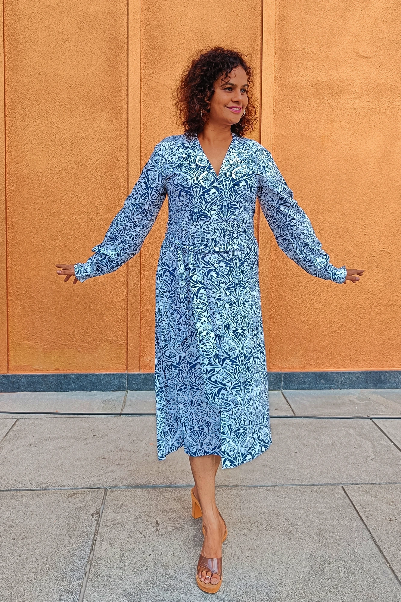 Printed Viscose Button down dress (XS)
