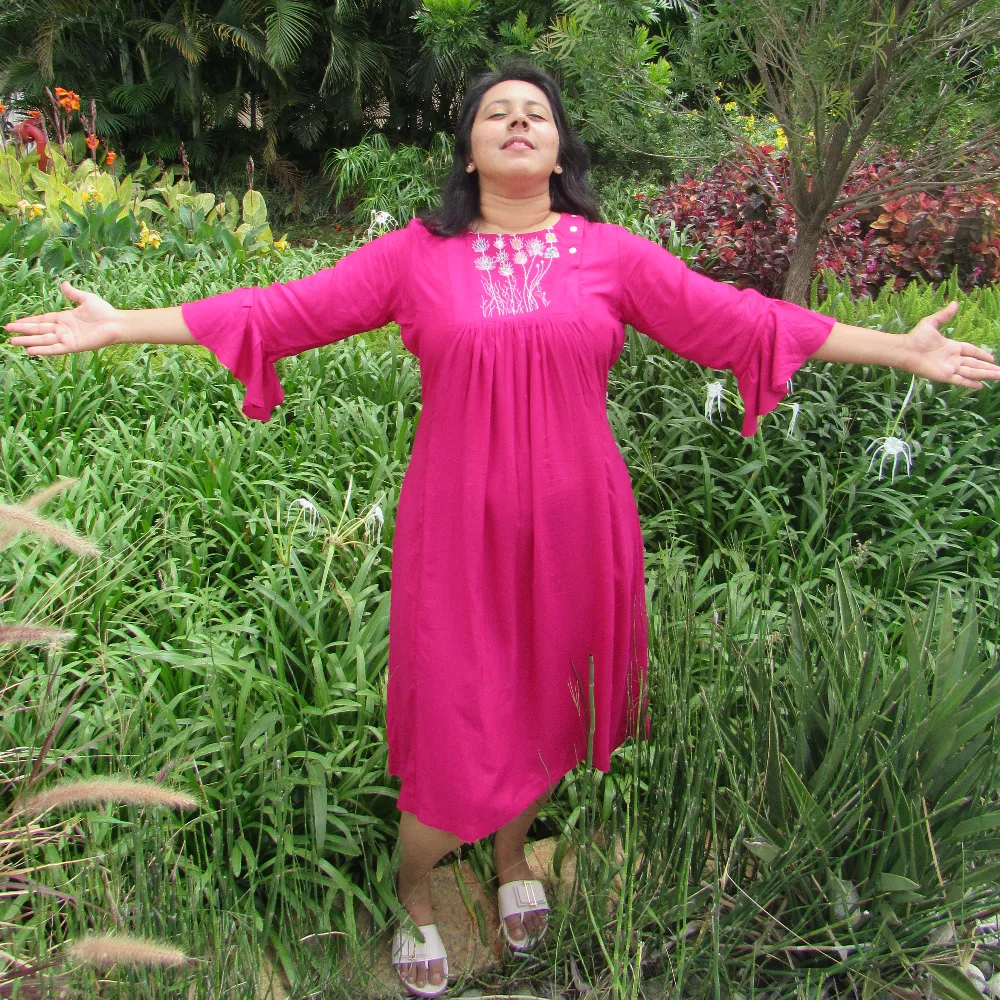 Rayon Embroidered Yoke Dress/kurta (M)