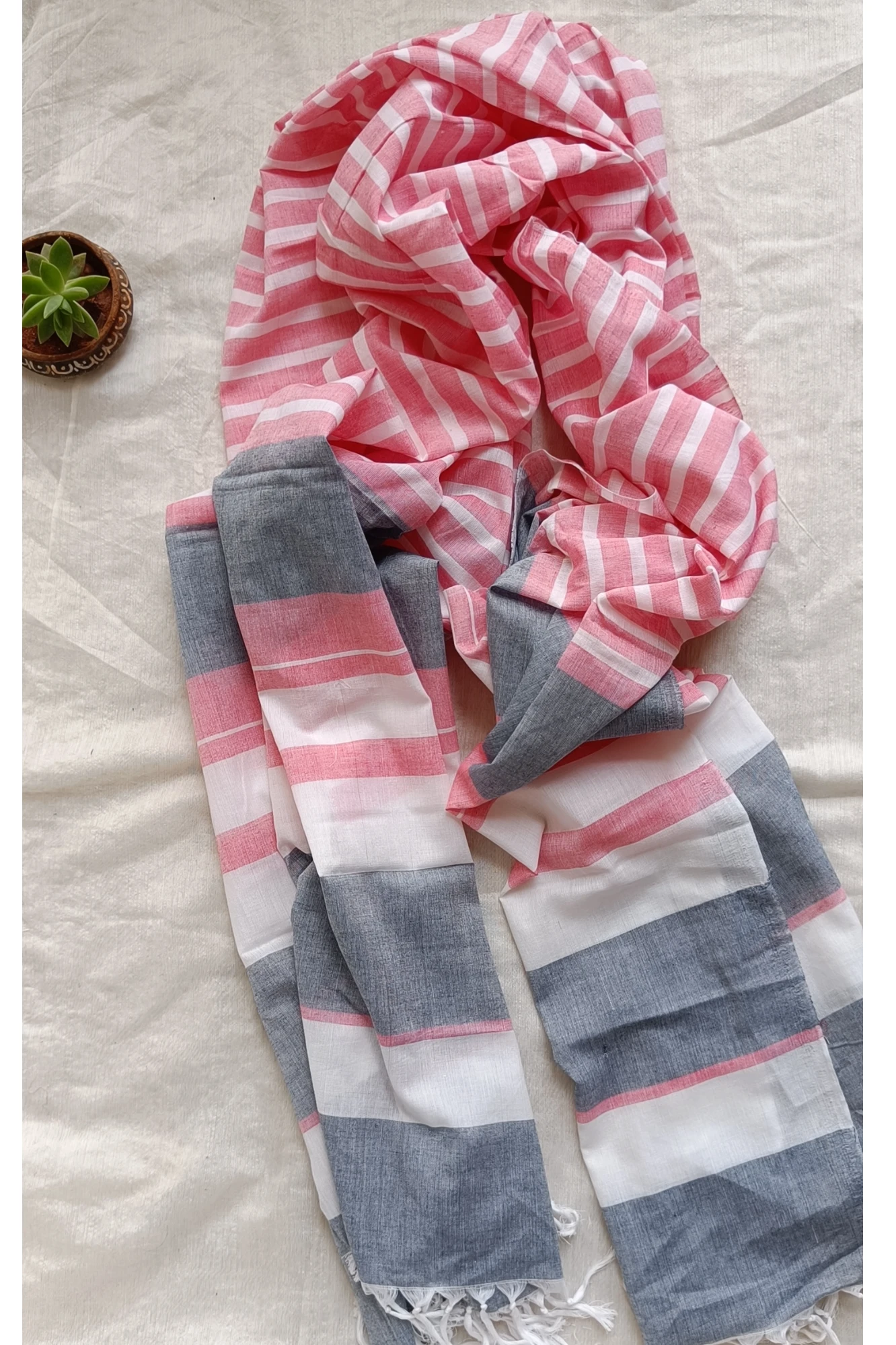 Pink breeze striped cotton stole