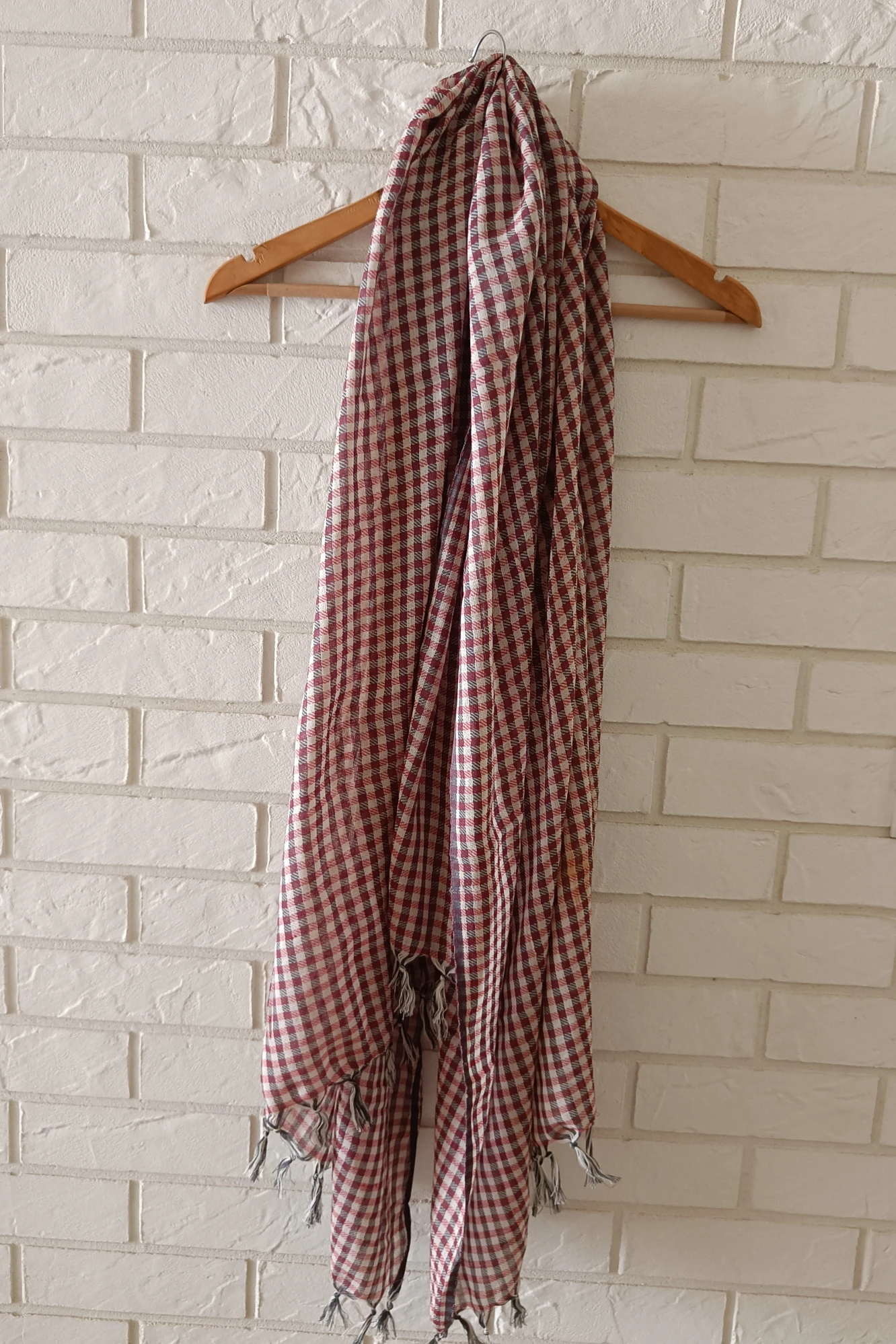 Crimson Lattice Stole