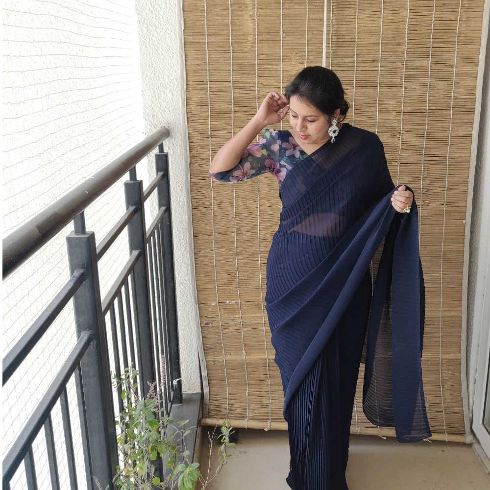 Blue ready to wear saree with  printed unstitched organza blouse (Blue saree - printed blue blouse)