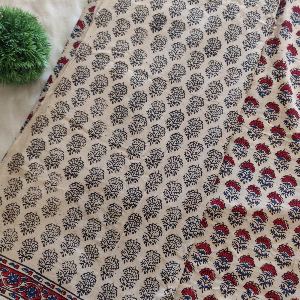 Block print Cotton Saree- Offwhite