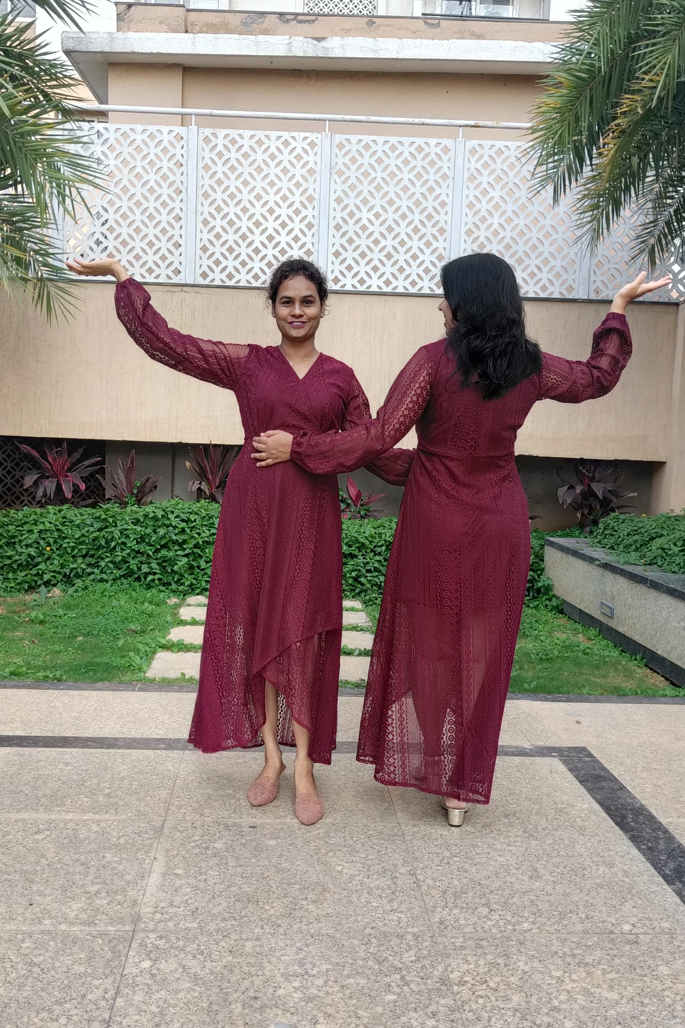 Burgundy Lace dress (XS)