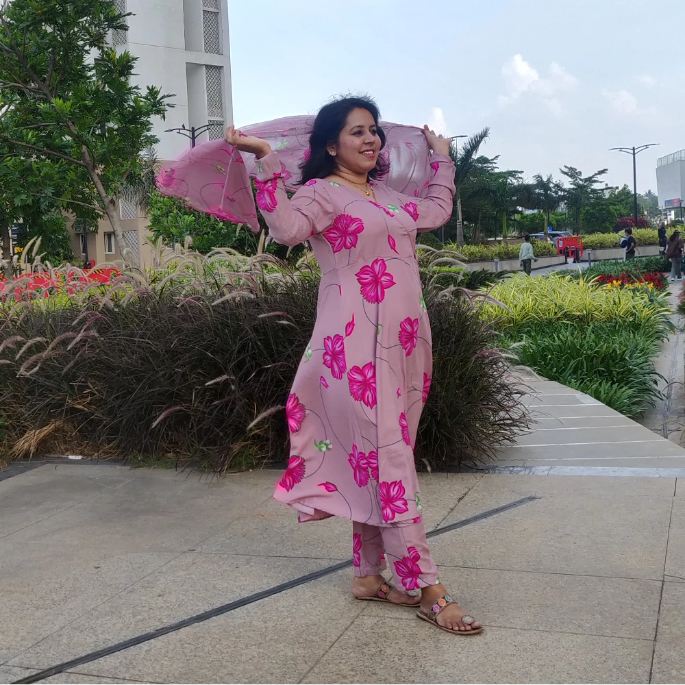 Pink Floral printed Rayon kurta set (XS)