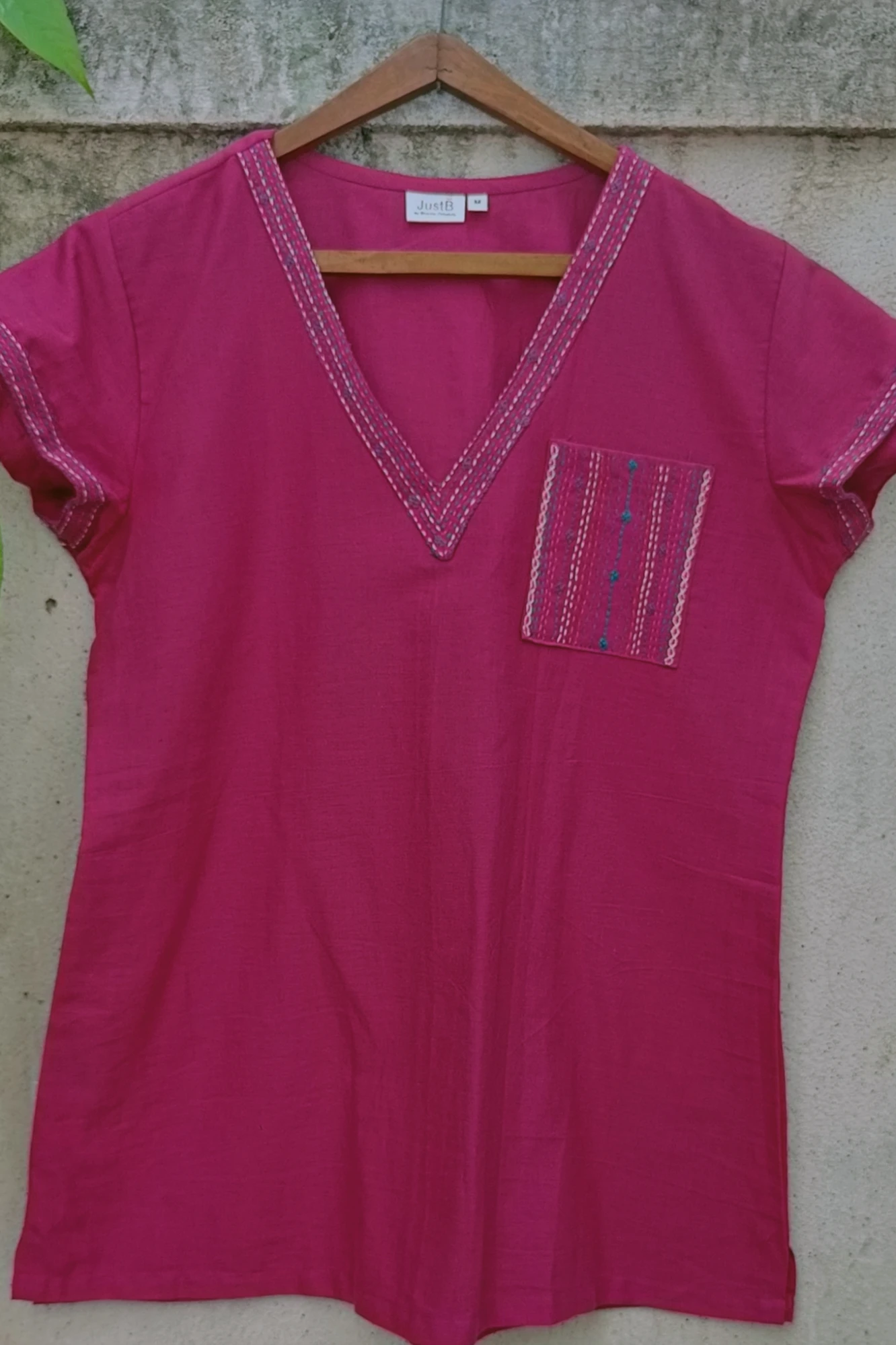 Hand embroidered cotton top (M)