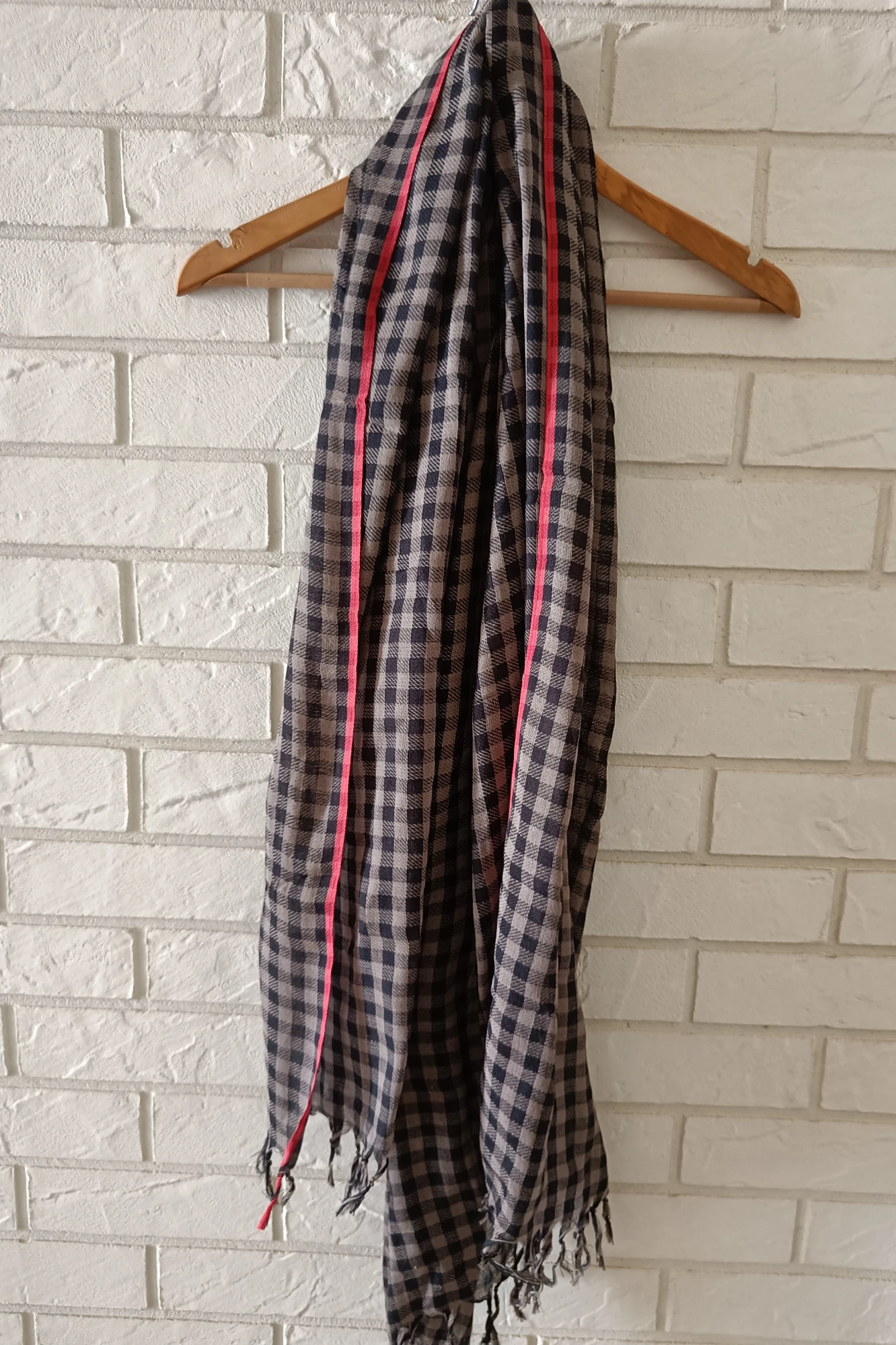Iron & Poppy Stole