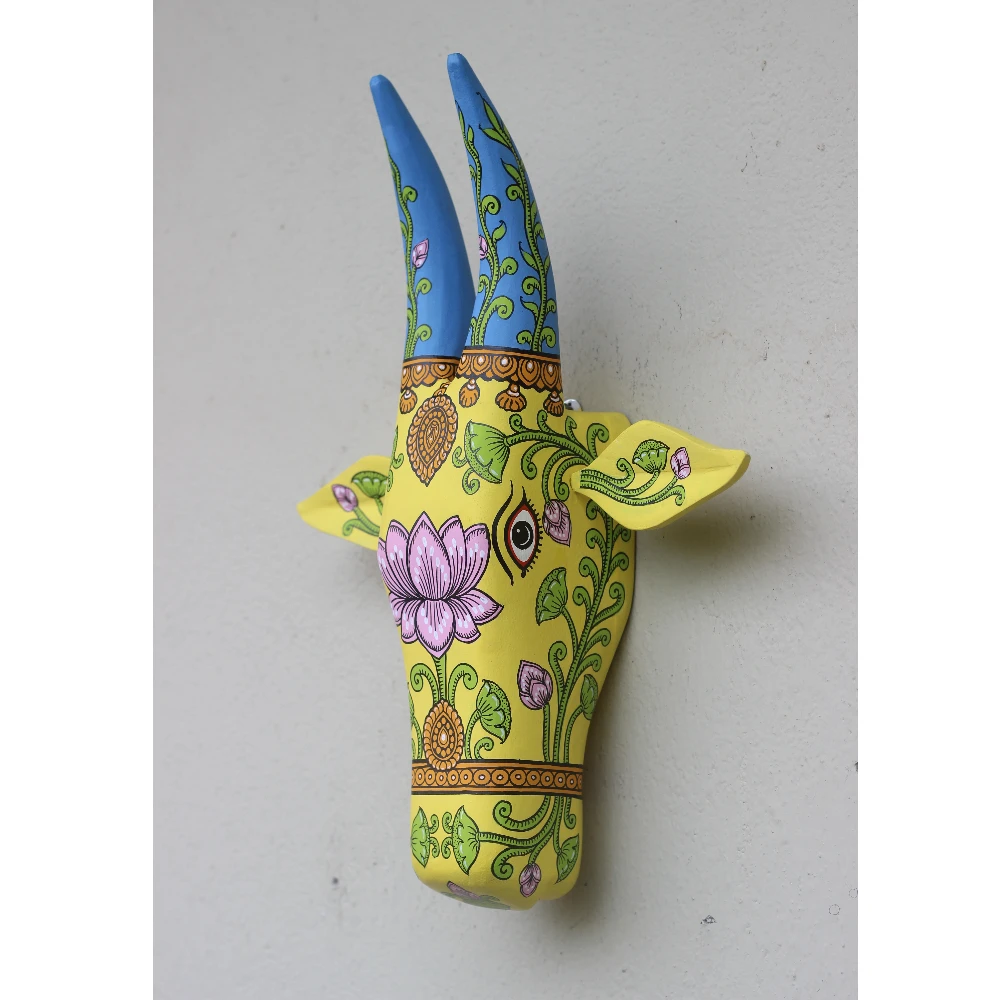 Cow Head Light Yellow Hand Painted Pattachitra Wall Décor 16 Inch