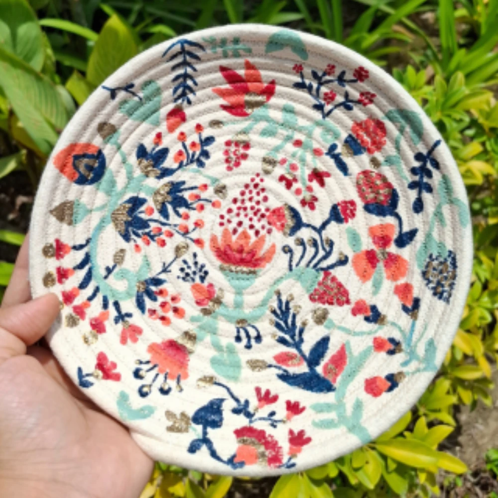 Bella Floral Handpainted Woven Rug Wall Plate