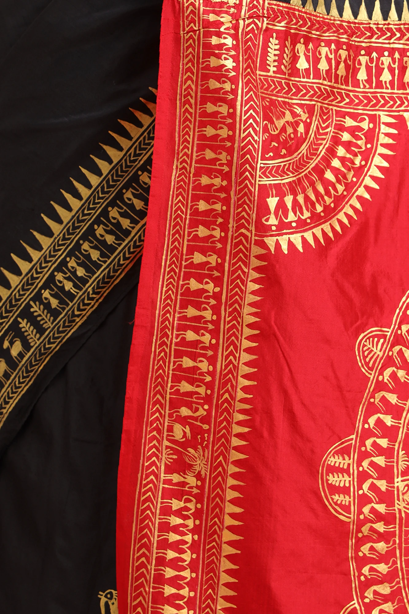 Handpainted Tribal Art-Black & Red