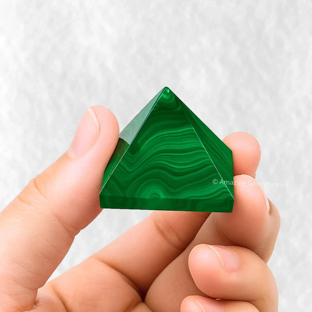 Malachite Pyramid (1 Inch)