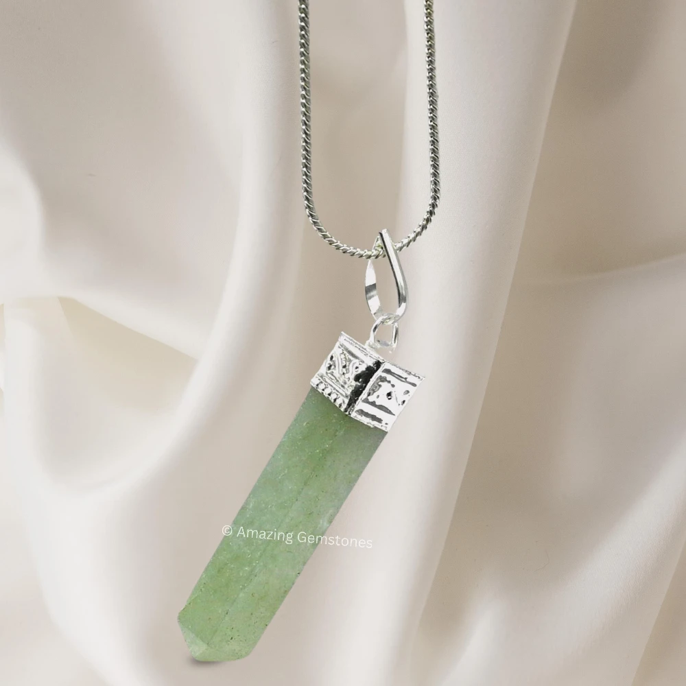 Light Green Aventurine Necklace - Pencil Point (Silver)