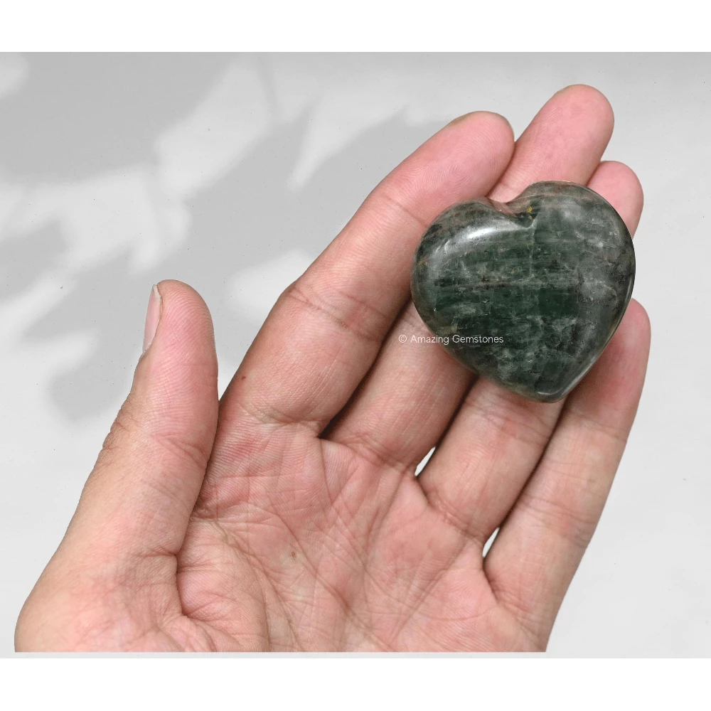 Chrome Diopside Heart
