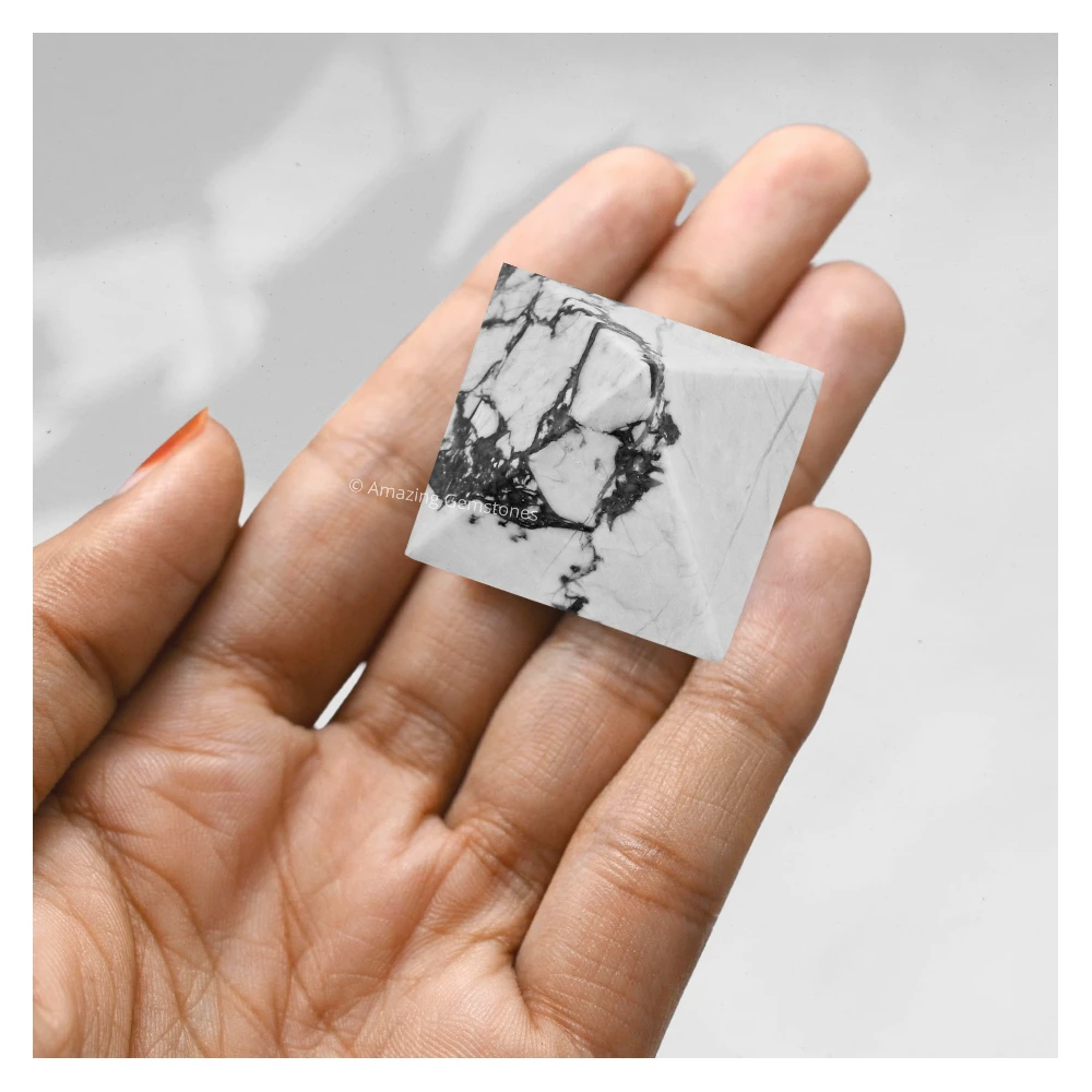 Howlite Pyramid (1 Inch)
