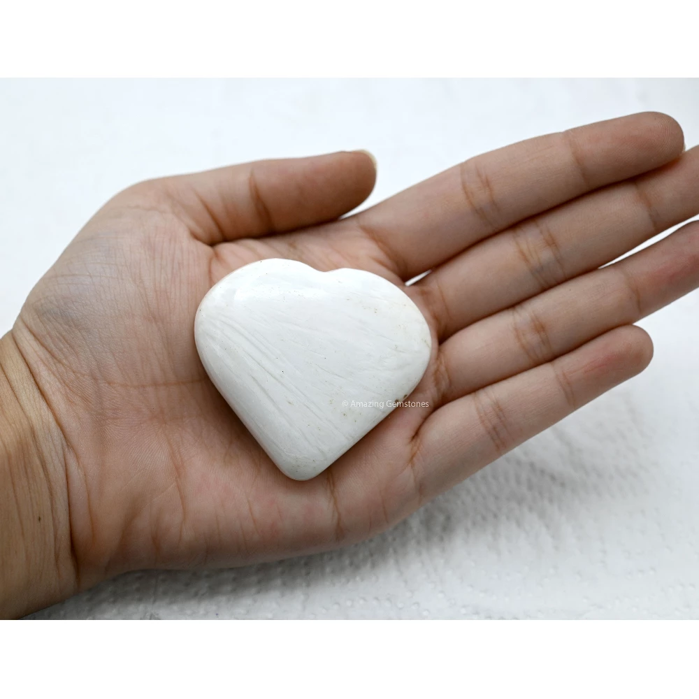 Scolecite Heart