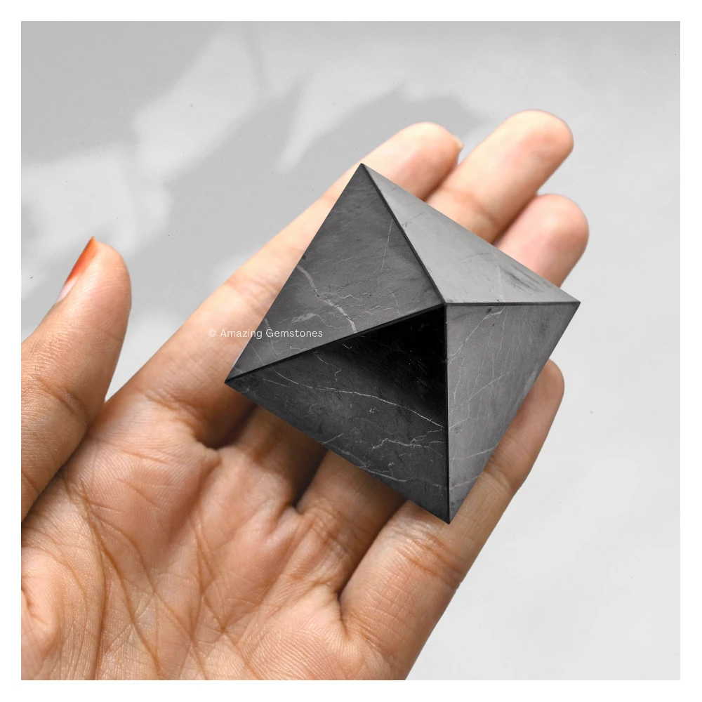 Shungite Pyramid (1.5 Inch)