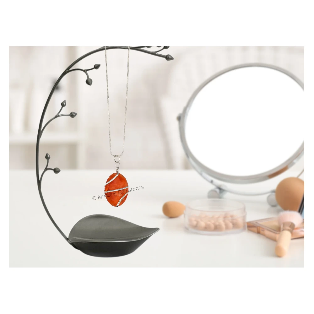 Carnelian Necklace - Raw Oval Crystal (Silver)