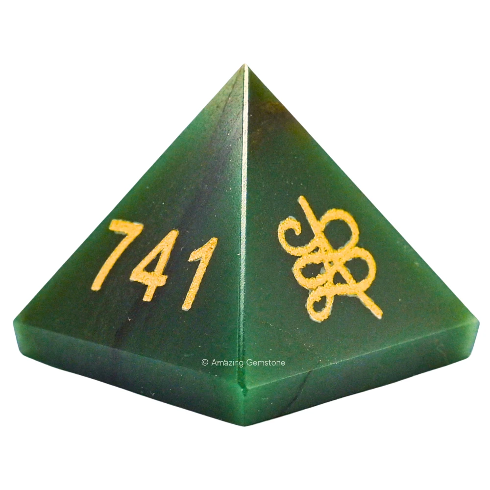 Zibu Money Green Aventurine Pyramid (1.5 Inch)