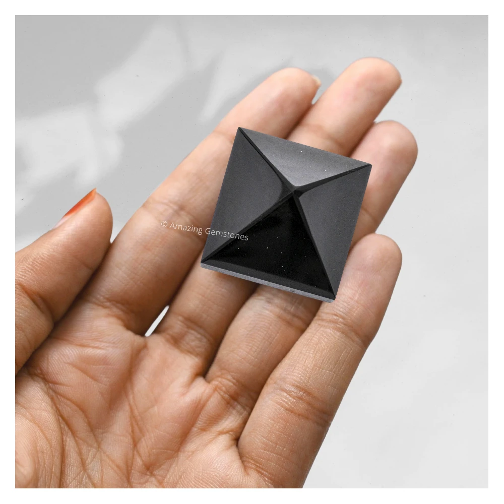 Black Obsidian Pyramid (1 Inch)