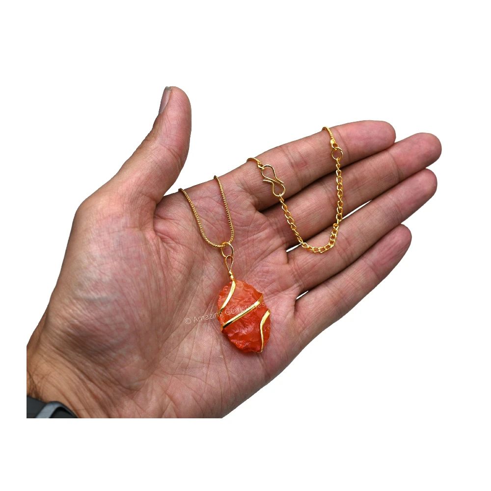 Carnelian Necklace - Raw Oval Crystal (Gold)