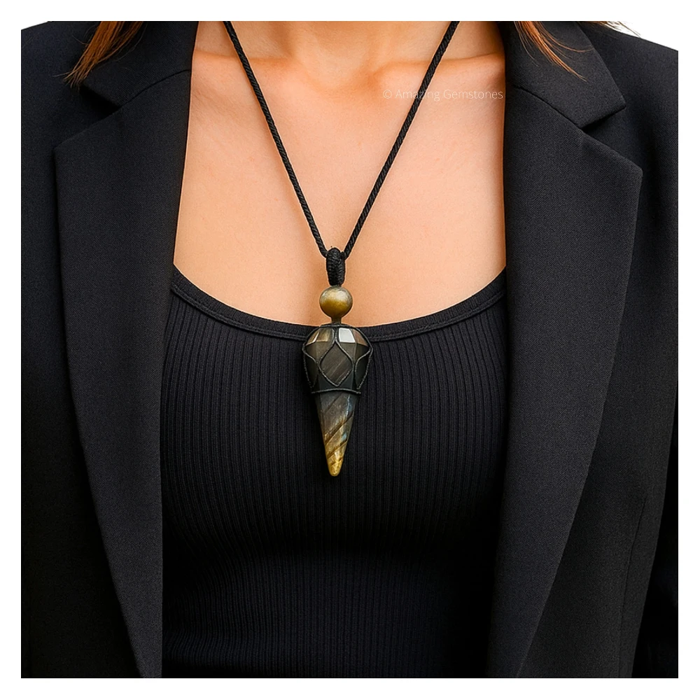 Labradorite Pendulum Pendant Necklace (Macrame)