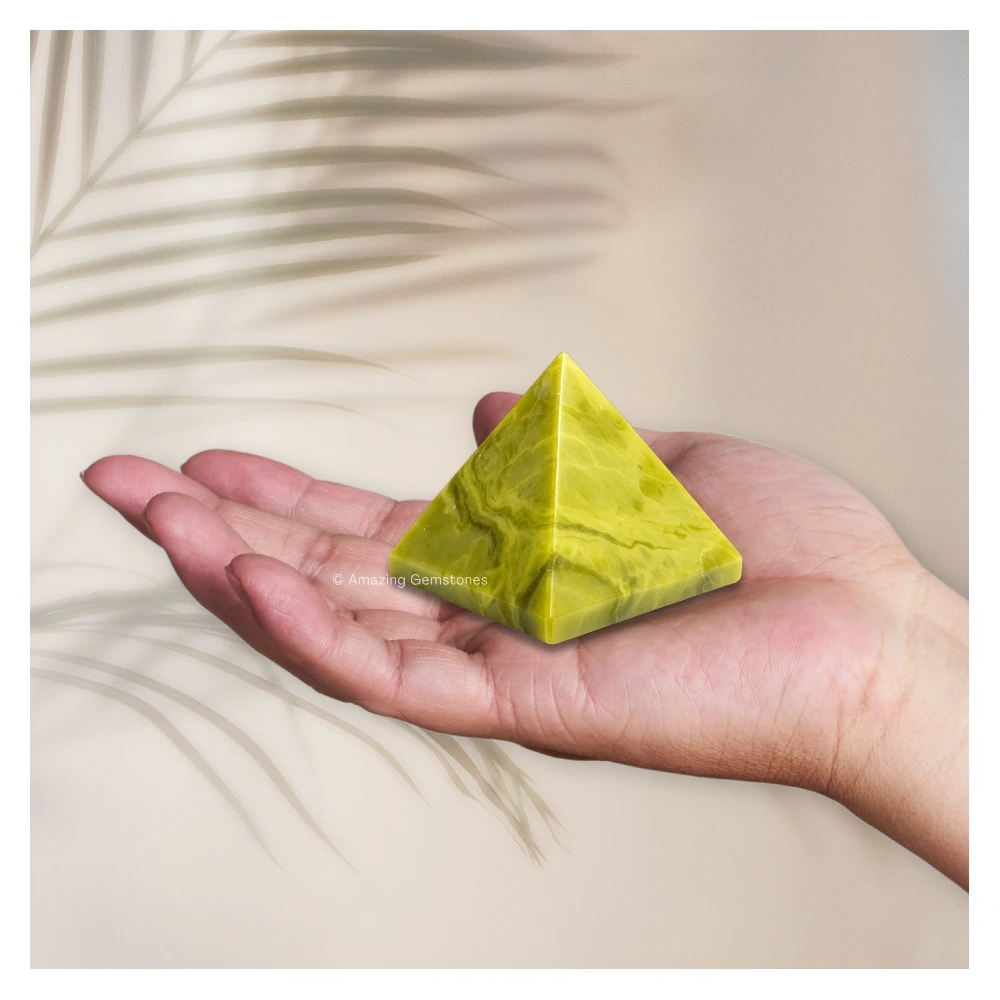 Serpentine Pyramid (1.5 Inch)