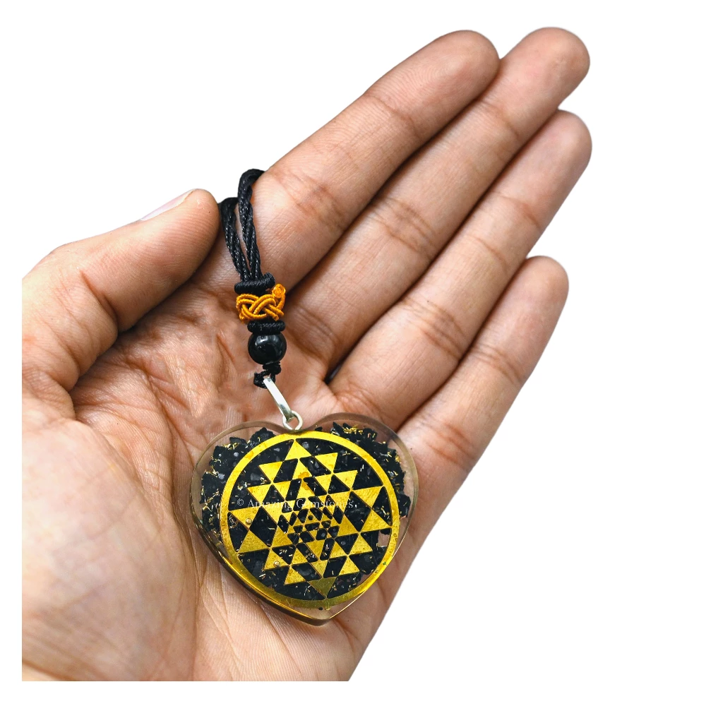 Shungite Necklace - Round Shriyantra (Heart)