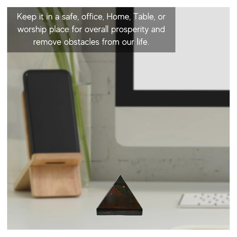 Bloodstone Pyramid (1 Inch)