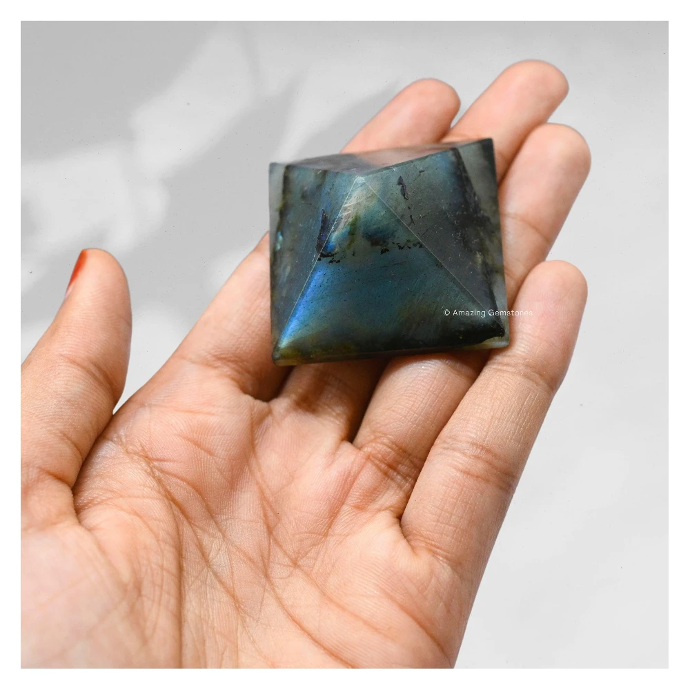 Labradorite Pyramid (1.5 Inch)
