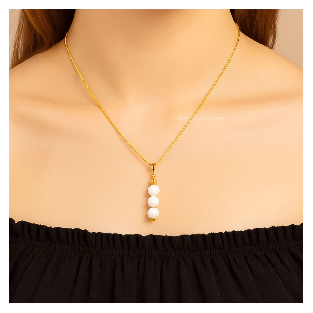 Mother of Pearl Bead Pendant (Gold)