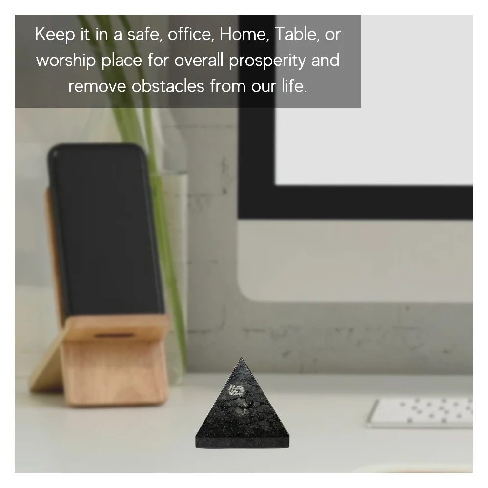 Nuummite Pyramid (1 Inch)
