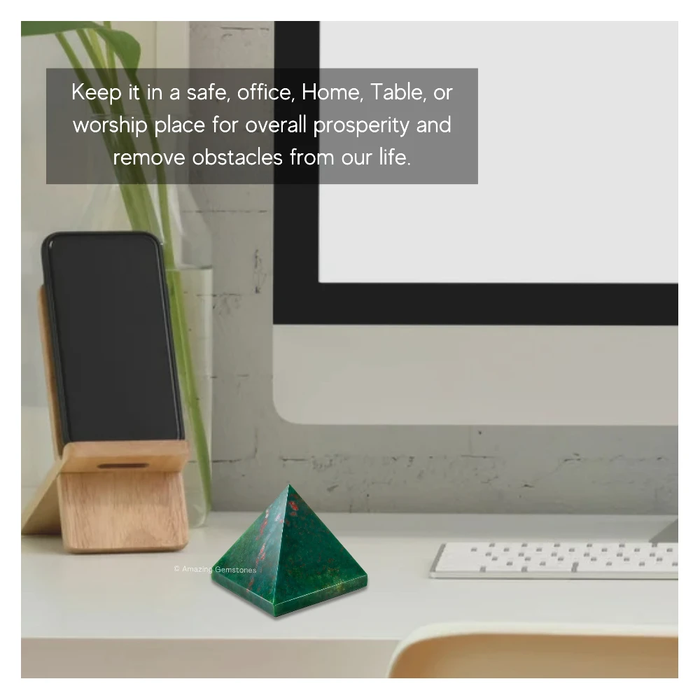Bloodstone Pyramid (1.5 Inch)
