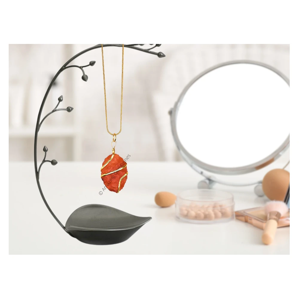 Carnelian Necklace - Raw Oval Crystal (Gold)