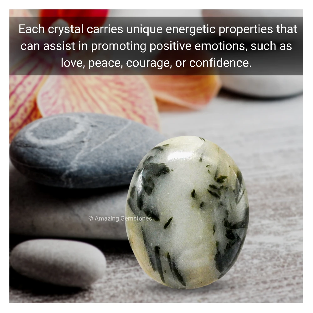 Green Tourmaline In Quartz Palm Stone
