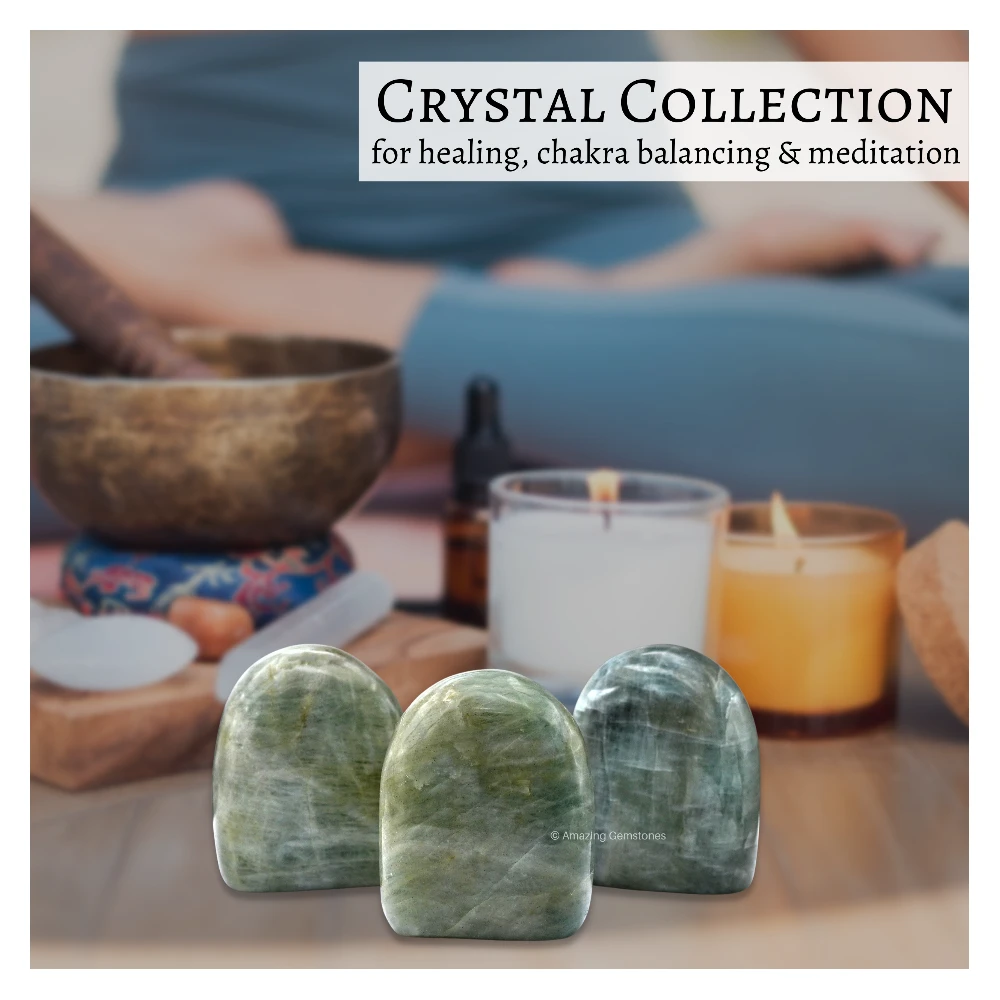 Aquamarine Standing Palm Stone (Regular)