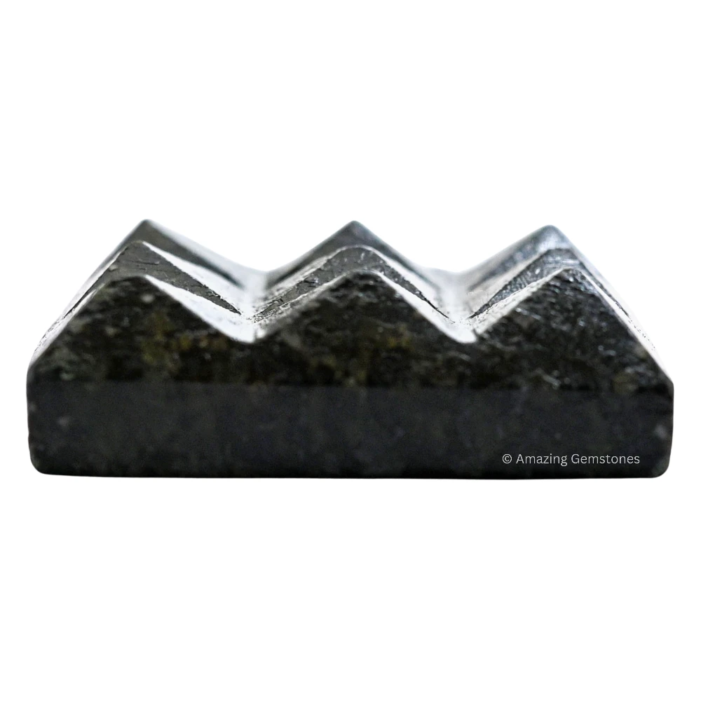 Nuummite 9 Pyramid Plate