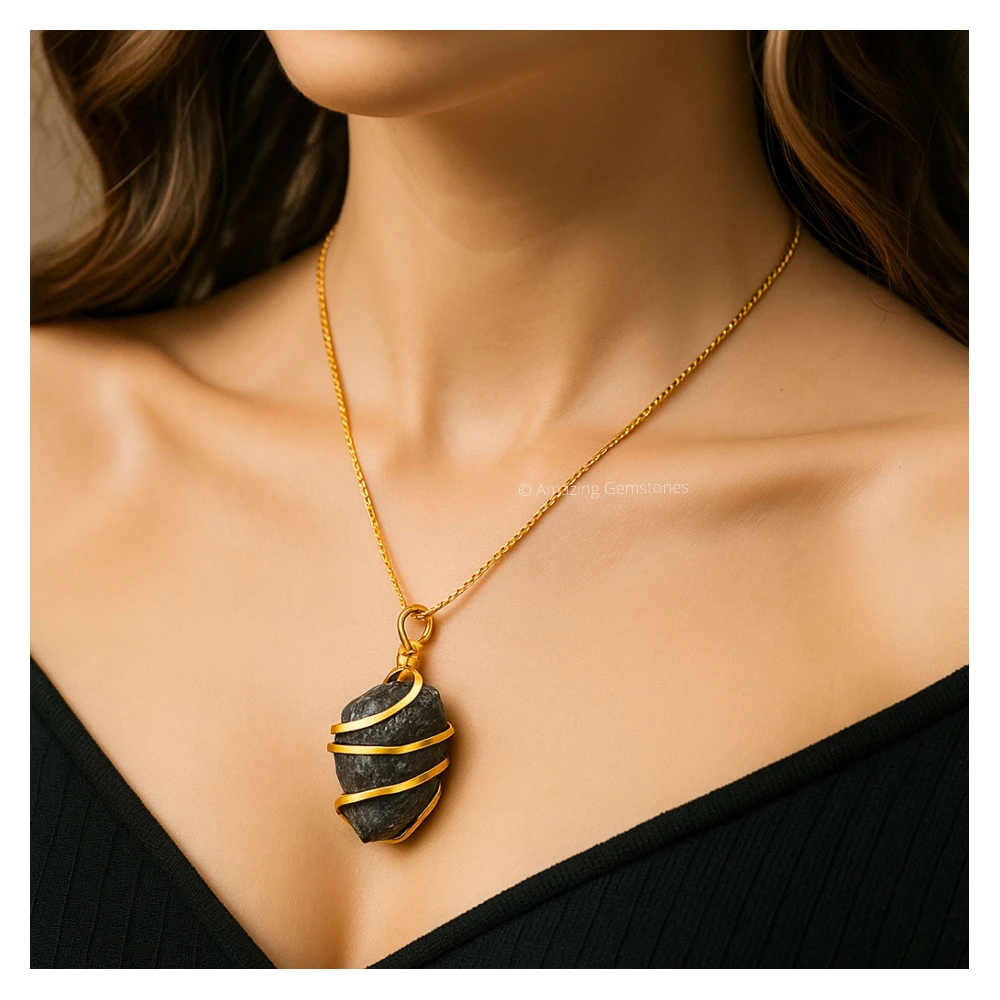 Iolite Necklace - Raw Crystal (Gold)