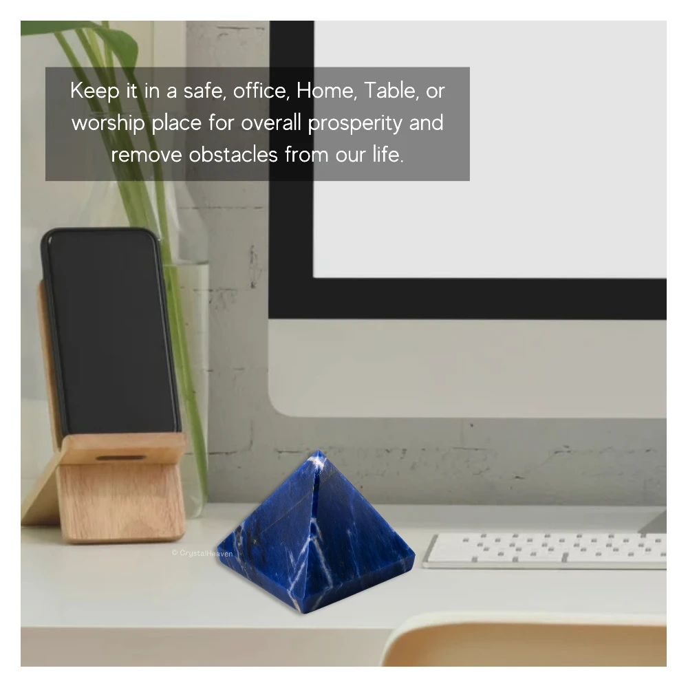 Sodalite Pyramid (1 Inch)