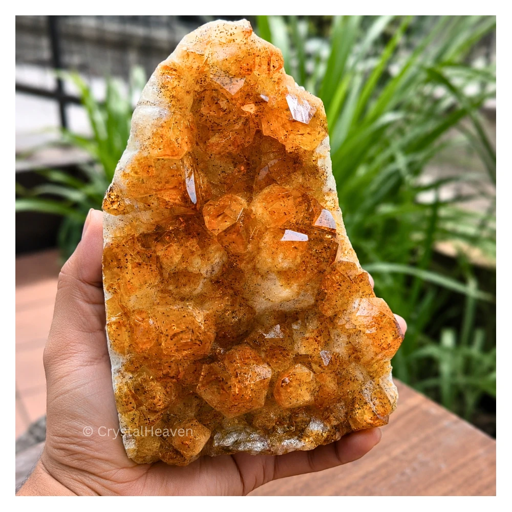 Natural Citrine Cluster Geode (2 to 2.5 Kg)