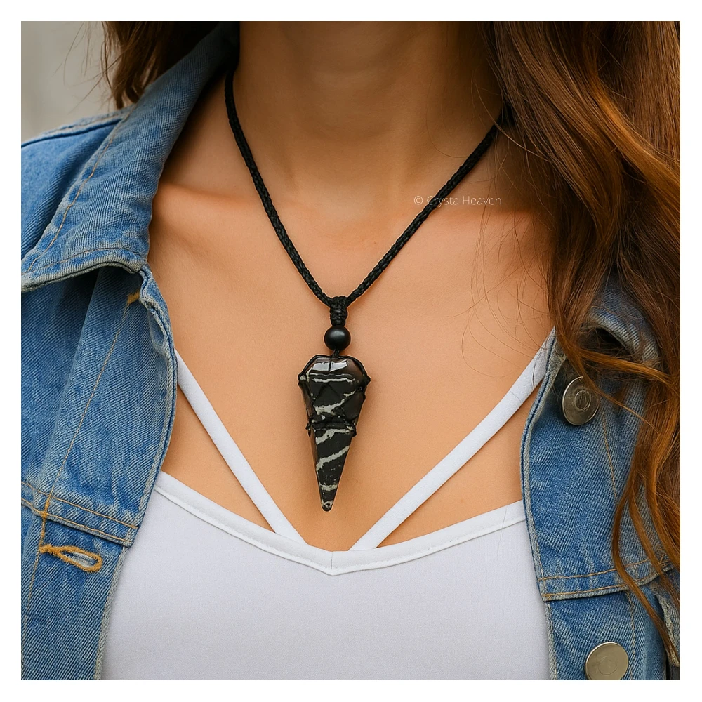 Black and white Tourmaline Pendulum Pendant Necklace (Macrame)
