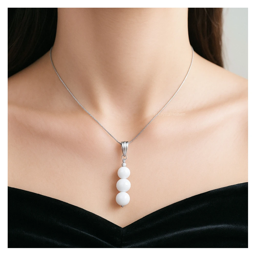 Mother of Pearl Crystal Bead Necklace (Silver)