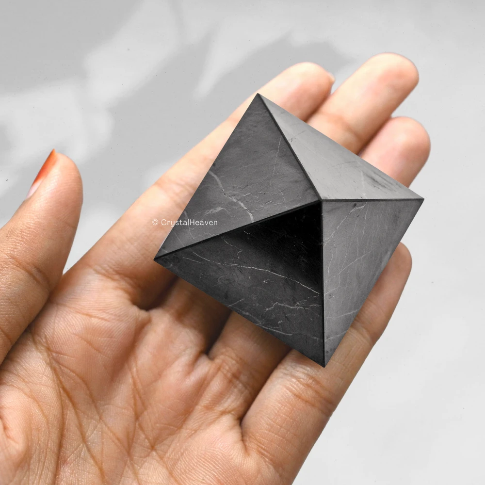 Shungite Pyramid (1.5 Inch)