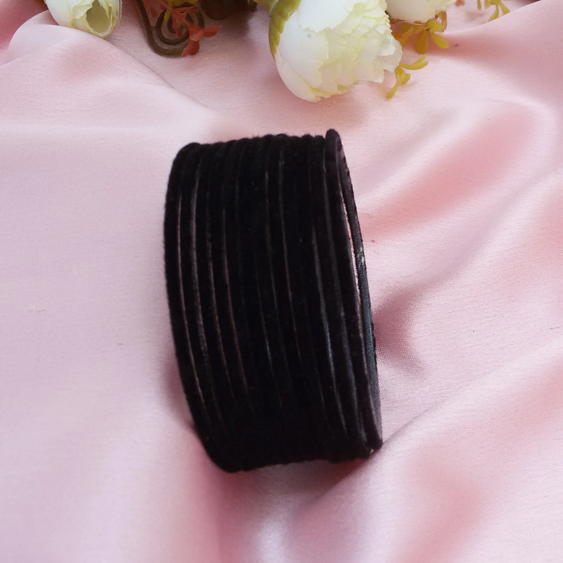 Black velvet metal bangles (2.2)