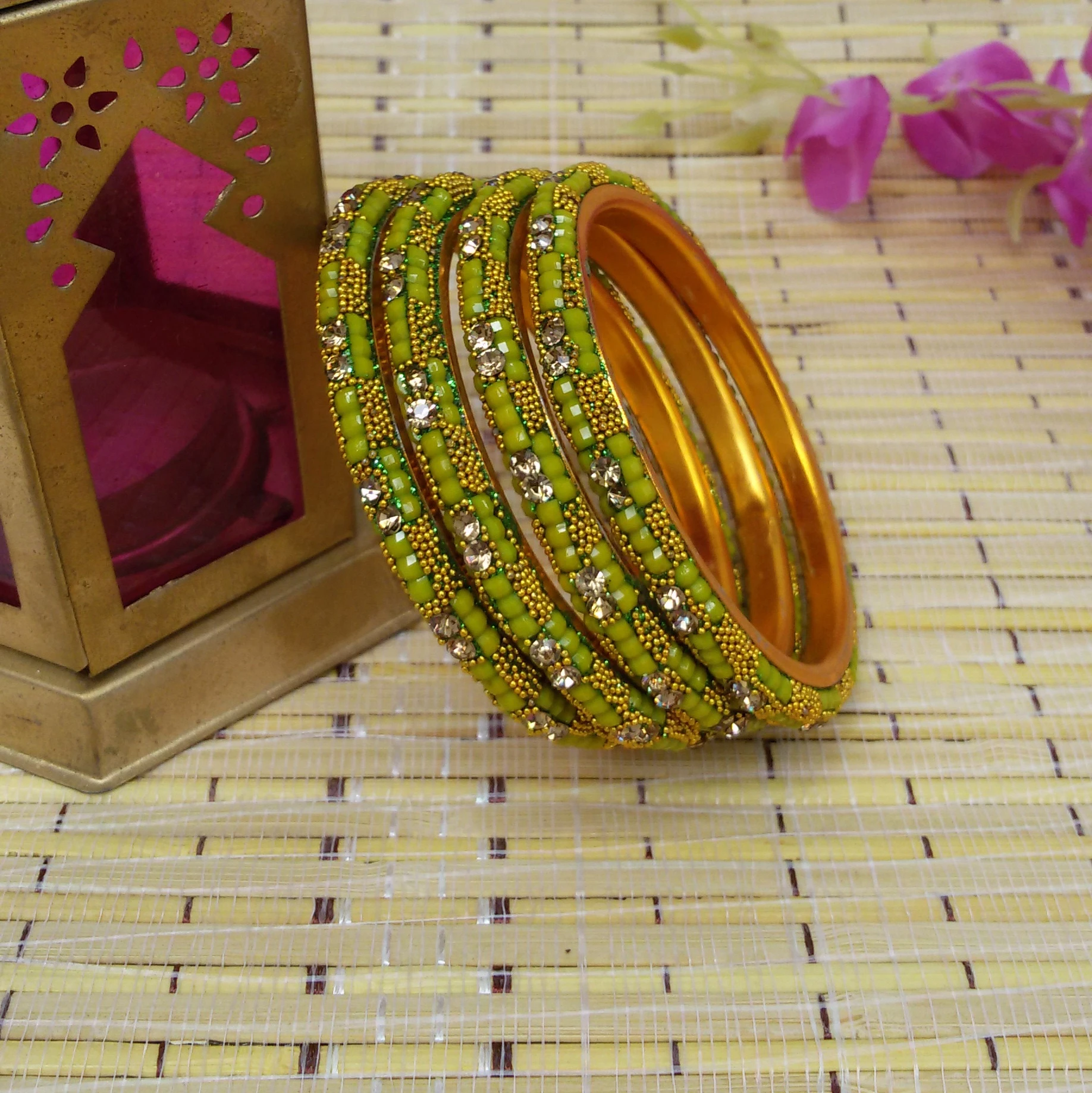 Fancy stone bangles (Parrotgreen/2.6)