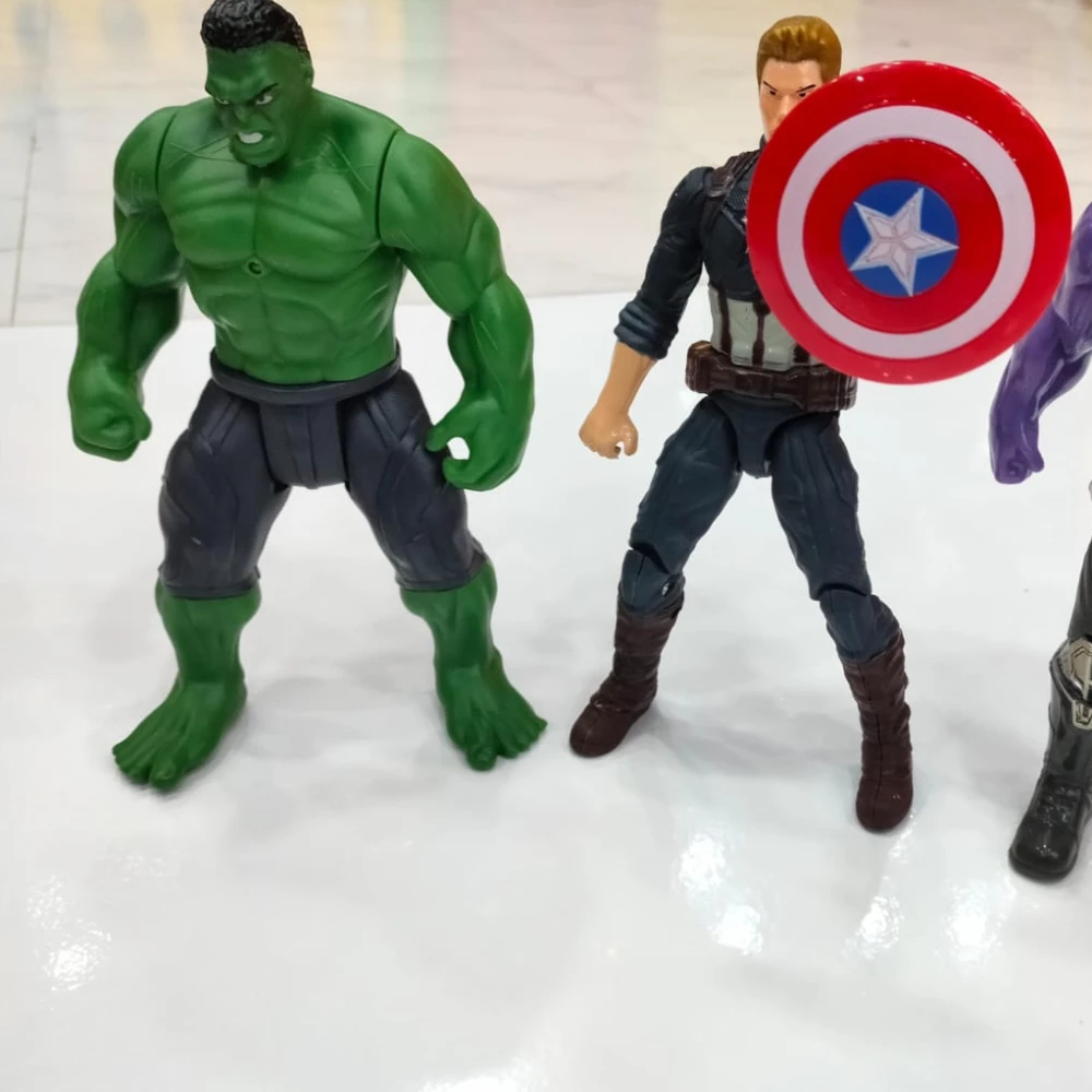 AVENGER HERO SERIES