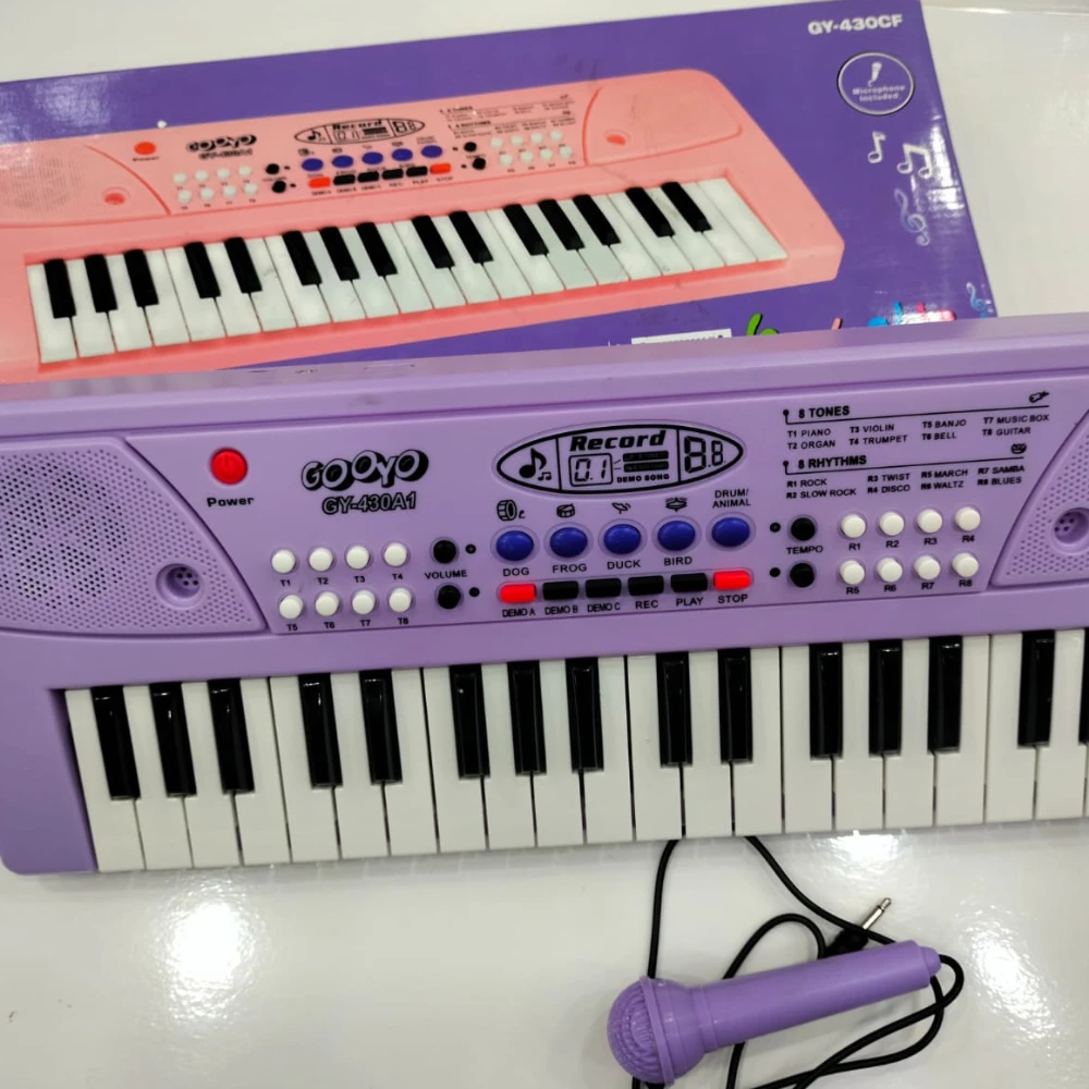 Gooyo Piano with mic