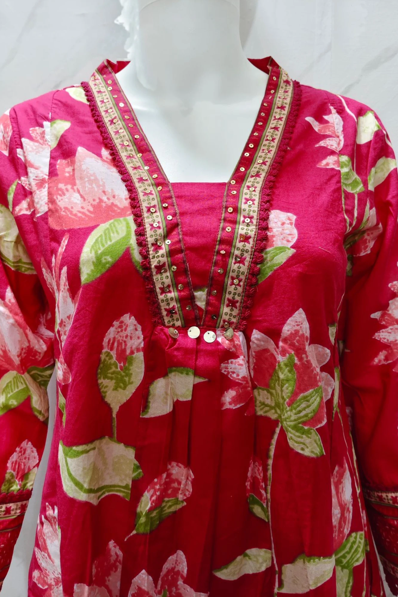 New stylish and affordable beautiful look straight alia cut set with beautiful print (Pink/XXl)