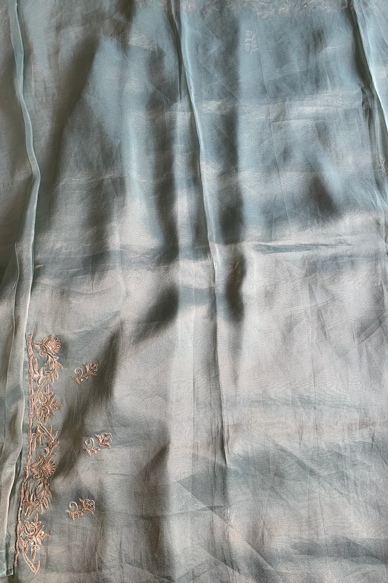 Sea Green Aari Embellished Tissue Saree 5792 02